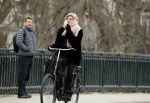 Amsterdam 23 maart 2018
Medina Schuurman op de fiets in Amsterdam