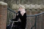Amsterdam 23 maart 2018
Medina Schuurman op de fiets in Amsterdam