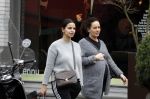 Amsterdam 13 maart 2018 
Monica Geuze zwanger met een vriendin op de cornelis schuytstraat