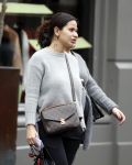 Amsterdam 13 maart 2018 
Monica Geuze zwanger met een vriendin op de cornelis schuytstraat