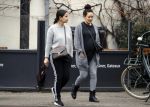 Amsterdam 13 maart 2018 
Monica Geuze zwanger met een vriendin op de cornelis schuytstraat