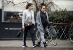 Amsterdam 13 maart 2018 
Monica Geuze zwanger met een vriendin op de cornelis schuytstraat
