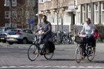 Amsterdam 7 april 2018
Richy Brown met vriendin en kinderen op de fiets.