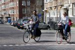 Amsterdam 7 april 2018
Richy Brown met vriendin en kinderen op de fiets.