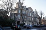 Amsterdam 20 maart 2018 
Rolf Snoeren ( Viktor en Rolf) op de fiets in Amsterdam zuid. Hij rijdt naar zijn villa/huis.