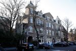Amsterdam 20 maart 2018 
Rolf Snoeren ( Viktor en Rolf) op de fiets in Amsterdam zuid. Hij rijdt naar zijn villa/huis.