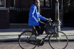 Amsterdam 20 maart 2018 
Rolf Snoeren ( Viktor en Rolf) op de fiets in Amsterdam zuid. Hij rijdt naar zijn villa/huis.