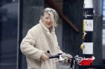 Amsterdam 23 maart 2018 
Saskia Noort doet boodschappen in Amsterdam