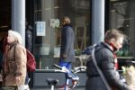 Amsterdam 3 april 2018
Thijs Romer met telefoon op straat