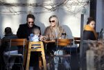 Amsterdam 24 maart 2019
Chantal Janzen en haar man Marco Geeratz en hun kinderen op terras en Amsterdam zuid.