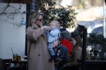 Amsterdam 24 maart 2019
Chantal Janzen en haar man Marco Geeratz en hun kinderen op terras en Amsterdam zuid.