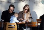 Amsterdam 24 maart 2019
Chantal Janzen en haar man Marco Geeratz en hun kinderen op terras en Amsterdam zuid.