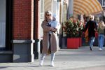 Amsterdam 24 maart 2019
Chantal Janzen en haar man Marco Geeratz en hun kinderen op terras en Amsterdam zuid.