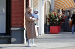 Amsterdam 24 maart 2019
Chantal Janzen en haar man Marco Geeratz en hun kinderen op terras en Amsterdam zuid.