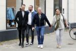 Amsterdam 26 maart 2019
Vandaag is de eerste dag ven de opnames voor een nieuwe soap over 
Dave Roelvink Donny Roelvink Dries Roelvink en Honoria Roelvink