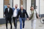 Amsterdam 26 maart 2019
Vandaag is de eerste dag ven de opnames voor een nieuwe soap over 
Dave Roelvink Donny Roelvink Dries Roelvink en Honoria Roelvink
