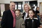Hoorn 24 maart 2019
Premiere Pip Pellens in schouwburg van Zaandam. Pim Vosmaer met Dominique v Vliet en hun kinderen