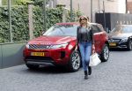 Amsterdam 30 maart 2019
Estelle Cruijff met haar nieuwe Range Rover Evoque