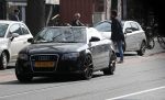 Amsterdam 30 maart 2019
Daniel de Ridder en zijn vriendin Halina Reijn op terras en op de beethovenstraat. Audi A4 cabrio