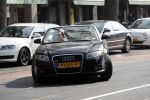 Amsterdam 30 maart 2019
Daniel de Ridder en zijn vriendin Halina Reijn op terras en op de beethovenstraat. Audi A4 cabrio