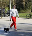 Amsterdam 24 april 2019
Hans Kesting met zijn hond in het vondelpark.