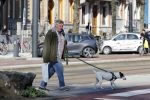 Amsterdam 1 april 2019
Hans v d Togt met zijn hondje op terras en aan het wandelen.