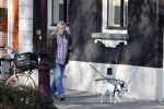 Amsterdam 1 april 2019
Hans v d Togt met zijn hondje op terras en aan het wandelen.