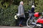 Amsterdam 26 maart 2019
Jeroen en Herma Krabbe in hun biro onderweg naar hun zoon Martijn Krabbe die jarig is.