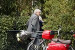 Amsterdam 26 maart 2019
Jeroen en Herma Krabbe in hun biro onderweg naar hun zoon Martijn Krabbe die jarig is.