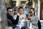 Amsterdam 24 maart 2019
Jorik Lil Kleine met zijn vriendin Jaimie Vaes op terras bij George.
