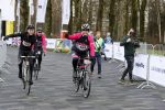 Heerenveen 17 maart 2019
De hollandse 100 voor de stichting lymphe&Co in Thialf.
Maxim Froger en Rene Froger op de racefiets