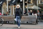 Amsterdam 30 maart 2019
Rob Houwer op straat in Amsterdam zuid.