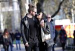Amsterdam Vondelpark 24 maart 2019
Romy Monteiro met haar nieuwe vriend Jasper Suyk verliefd in het vondelpark.