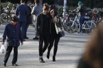 Amsterdam Vondelpark 24 maart 2019
Romy Monteiro met haar nieuwe vriend Jasper Suyk verliefd in het vondelpark.