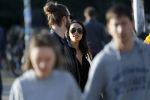 Amsterdam Vondelpark 24 maart 2019
Romy Monteiro met haar nieuwe vriend Jasper Suyk verliefd in het vondelpark.