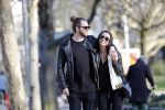Amsterdam Vondelpark 24 maart 2019
Romy Monteiro met haar nieuwe vriend Jasper Suyk verliefd in het vondelpark.