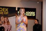 Amsterdam 25 maart 2019
Julia Berendse, Dook van Dijck, Mariska van Kolck, Tony Neef, Willemijn Maandag en Jordy van Loon bij de perspresentatie van de musical Haal het doek maar op in het DeLaMar Theater in Amsterdam