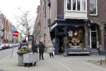 Amsterdam 18 maart 2020
Bij bakkerij Bertram saan klanten buiten te wachten