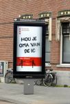 Amsterdam april 2020
Corona waarschuwingen en winkels met rijen