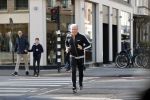 Amsterdam 16 maart 2020
Dries Roelvink hardlopend op de pc hooftstraat