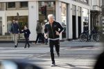 Amsterdam 16 maart 2020
Dries Roelvink hardlopend op de pc hooftstraat