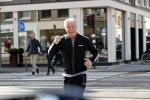 Amsterdam 16 maart 2020
Dries Roelvink hardlopend op de pc hooftstraat