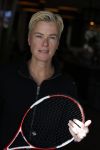 Cruqius 31 maart 2020
Tennissen voor het goede doel met Diederik v Manen. Anouk Smuldfers Ellie Lust en Laurien Verstraten