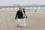 Scheveningen 20 maart 2020
Frank en Rogier met hun honden op het strand.