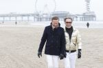 Scheveningen 20 maart 2020
Frank en Rogier met hun honden op het strand.
