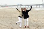 Scheveningen 20 maart 2020
Frank en Rogier met hun honden op het strand.