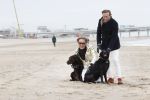 Scheveningen 20 maart 2020
Frank en Rogier met hun honden op het strand.