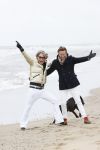 Scheveningen 20 maart 2020
Frank en Rogier met hun honden op het strand.