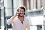 Amsterdam 16 maart 2020
Freek v Noortwijk bellend op straat