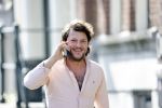Amsterdam 16 maart 2020
Freek v Noortwijk bellend op straat